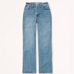 Abercrombie & Fitch Curve Love High Rise 90s Relaxed Jeans (medium color)